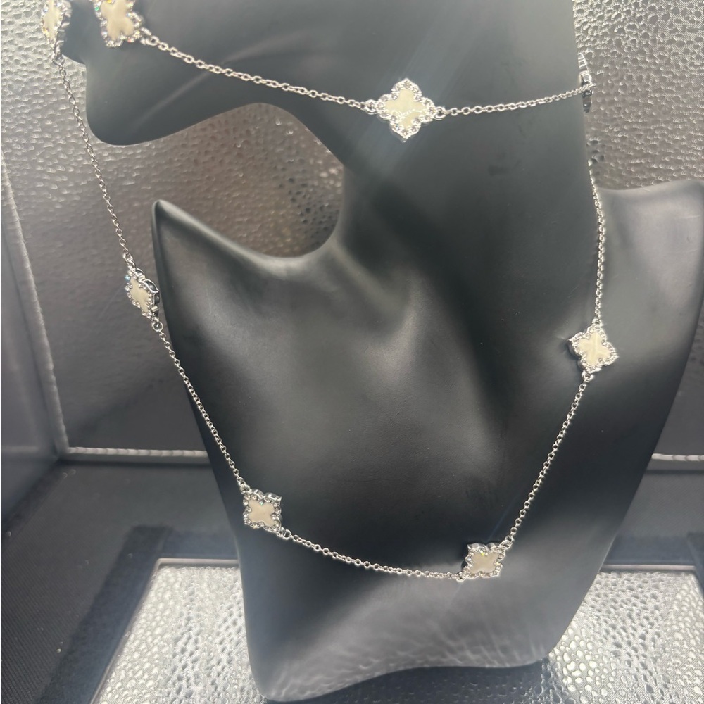 Elegant Silver and Cream Necklace All Mother Of Pearl